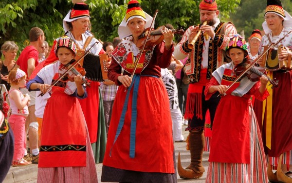 Mirepoix A7 Frankrijk Languedoc kust middellandse zee vakantiehuis luxe pyreneeen katharen feest sen