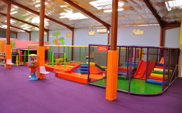 Speelpark 6 Frankrijk Carcassonne senioren ouders Languedoc vakantiehuis kinderen toulouse agen aire