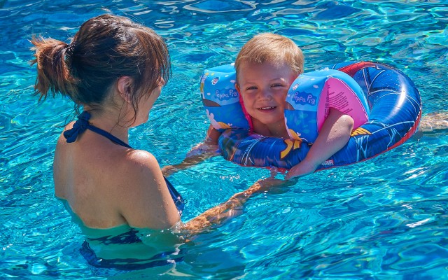 Etang Vallier zwembad 4 vakantie Zuidwest-Frankrijk bij recreatiemeer.jpg