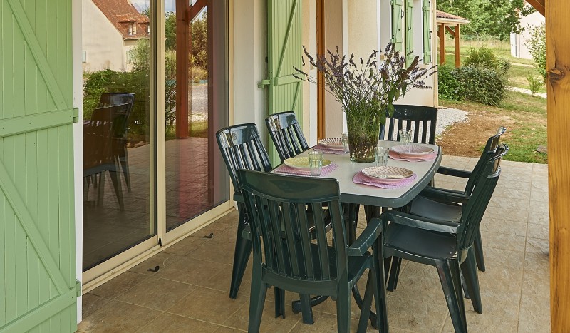 TDDL 3 Frankrijk vakantiehuis luxe villa vakantiepark Dordogne Lanzac Sarlat franse sfeer.jpg