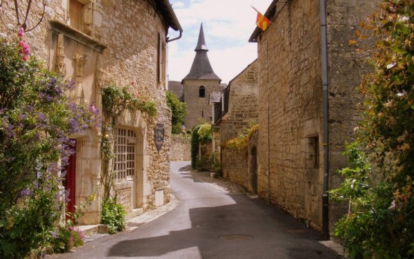 Turenne 4 Frankrijk dordogne lot ariege onderweg kust strand middellandse zee.jpg