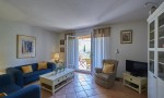 Jardin du Golf 6pg 4 Provence luxe villa resort golf zee zwembad Frankrijk.jpg