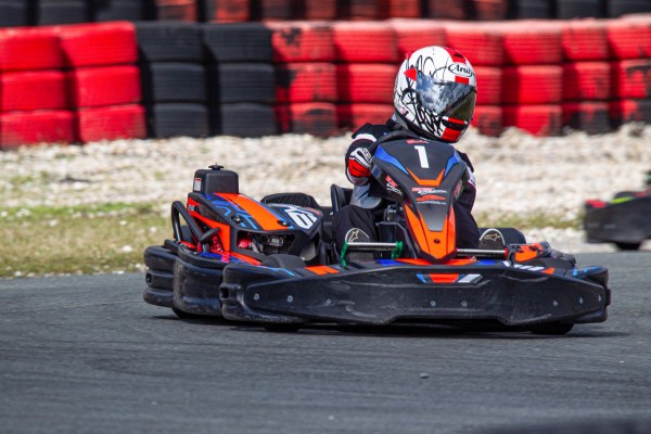 Kart 8 Frankrijk vakantie Biganos arcachon Gironde Bordeaux Salles villa luxe.jpg