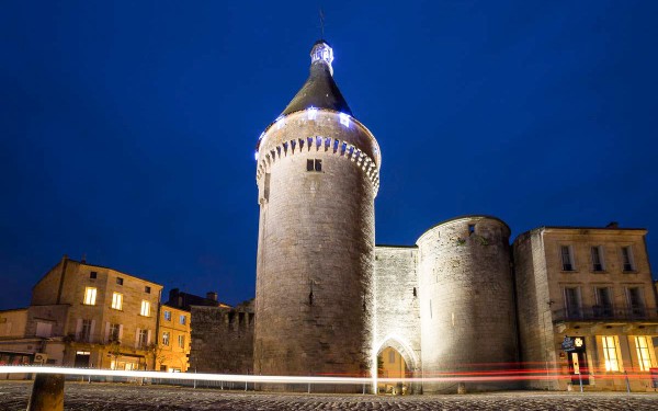 Bastides 8 Gironde Frankrijk vakantieland kust zwembad resort luxe villa toerisme kastelen.jpg