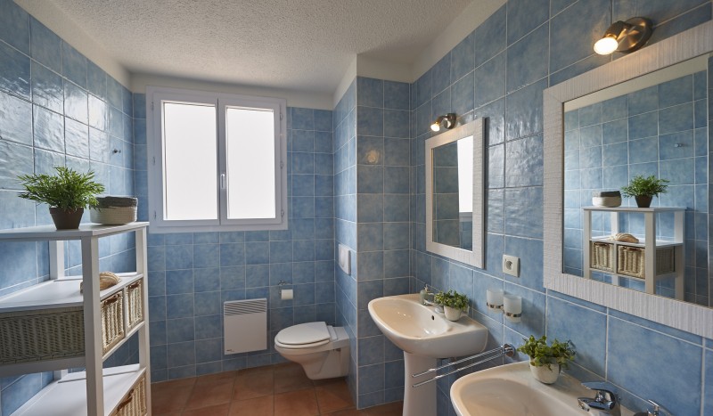 B1 Vallee de la Sainte Baume vakantiepark zee strand Frankrijk Provence luxe villa prive zwembad bad