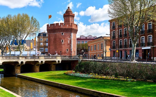 Perpignan 1 Frankrijk Roussillon vakantie occitanie middellandse zee castillet.jpg