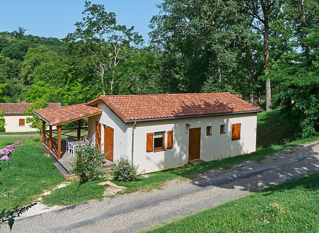 Montmarsis Frankrijk Gourdon  vakantiepark Dordogne Lot zwembad Nederlands animatie kids.jpg