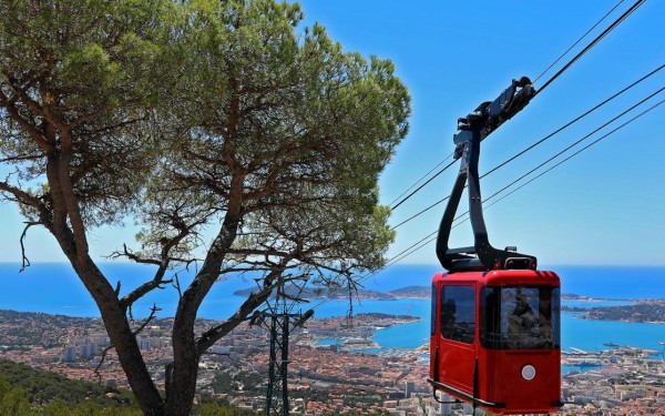 Kabelbaan 12 telepherique Toulon Provence Frankrijk vakantie mont faron middellandse zee luxe villa