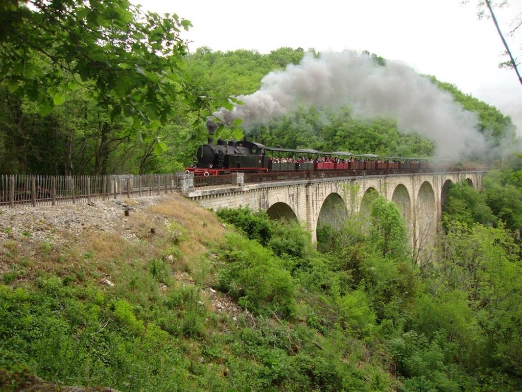 Le Truffadou Steam Train Martel Francecomfort Holiday Parks