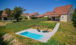 Lanzac 1 Domaine vakantie Frankrijk Dordogne luxe villa zwembad uitzicht vallei.jpg