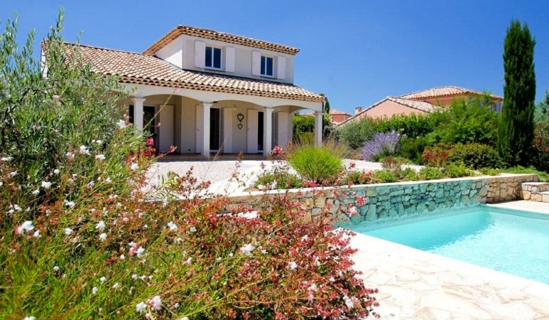 MZ3 Vallee de la Sainte Baume luxe villa prive zwembad Provence Frankrijk Middellandse zee strand go