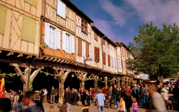 Mirepoix B15 Frankrijk Languedoc ariege vakantiehuis luxe feest pommes katharen franse sfeer cultuur