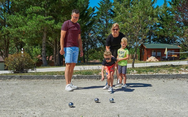 Petanque 15 jeu de boules Frankrijk vakantie gezin kinderen.jpg