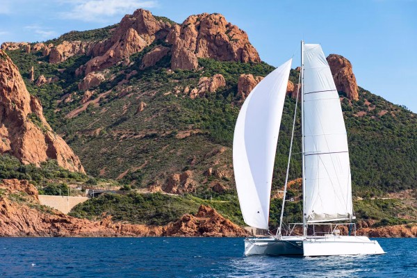 Watersport 4 Provence Cote d Azur vakantie Frankrijk Middellandse Zee luxe vakantiehuis catamaran ze