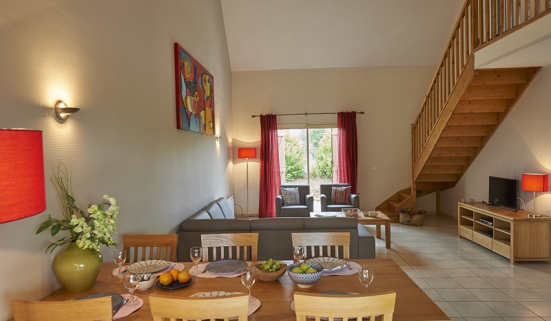 WDDL 9 Frankrijk vakantiehuis resort luxe Dordogne kinderen kidsclub nederlands tennis wandelen.jpg