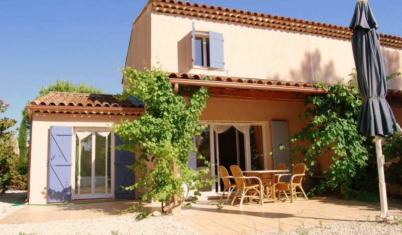 JDG 4pg 5 Jardin du Golf Middellandse zee Provence Frankrijk luxe villa vakantiepark zwembad.jpg