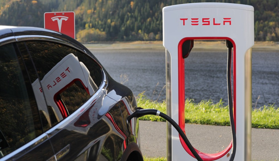 laadpalen 7 elektrische auto fastned newmotion ionity  vakantie Frankrijk vakantiepark luxe villa zw