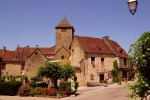 Autoire 8 Frankrijk plus beaux village tourisme vakantieresort golf zwembad kinderen nederlands.jpg