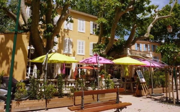 Restaurant JDG7 Jardin du Golf zuid Frankrijk vakantiepark luxe comfort villa resort golf.jpg