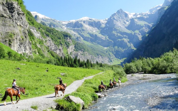 Sixt fer a cheval 3 cascade rouget haute savoie cirque sixt passy natuur vakantie abondance luxe.jpg