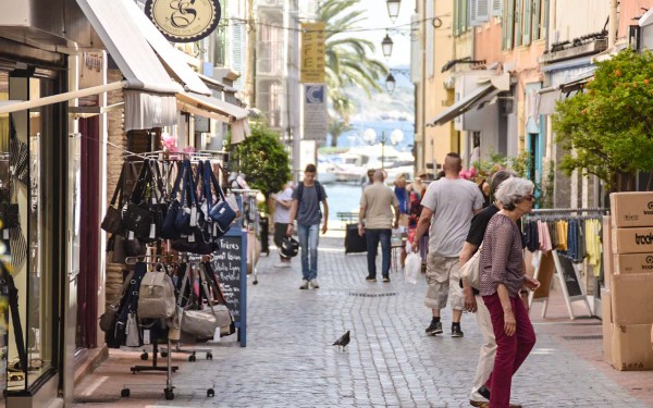 Sanary sur mer 29 Provence zuid Frankrijk vakantie luxe villa toerisme Middellandse zee strand.jpg