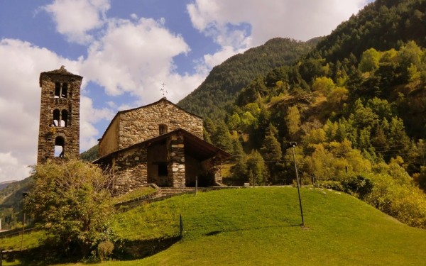 Pyreneeen 3 Frankrijk wandelen bergen rotsen waterval rivier ariege languedoc roussillon zee kust st