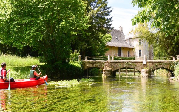 Kano varen 9 vakantie Frankrijk Poitou charentes forges villa luxe vonne.jpg
