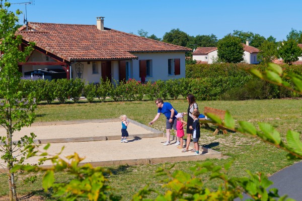Forges animatie 2 vakantiepark Frankrijk poitou charentes luxe villa animatie kinderen.jpg