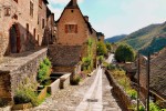 Conques 6 Frankrijk Dordogne midi pyrenees vakantiepark luxe villa wandelen partner jeugd.jpg