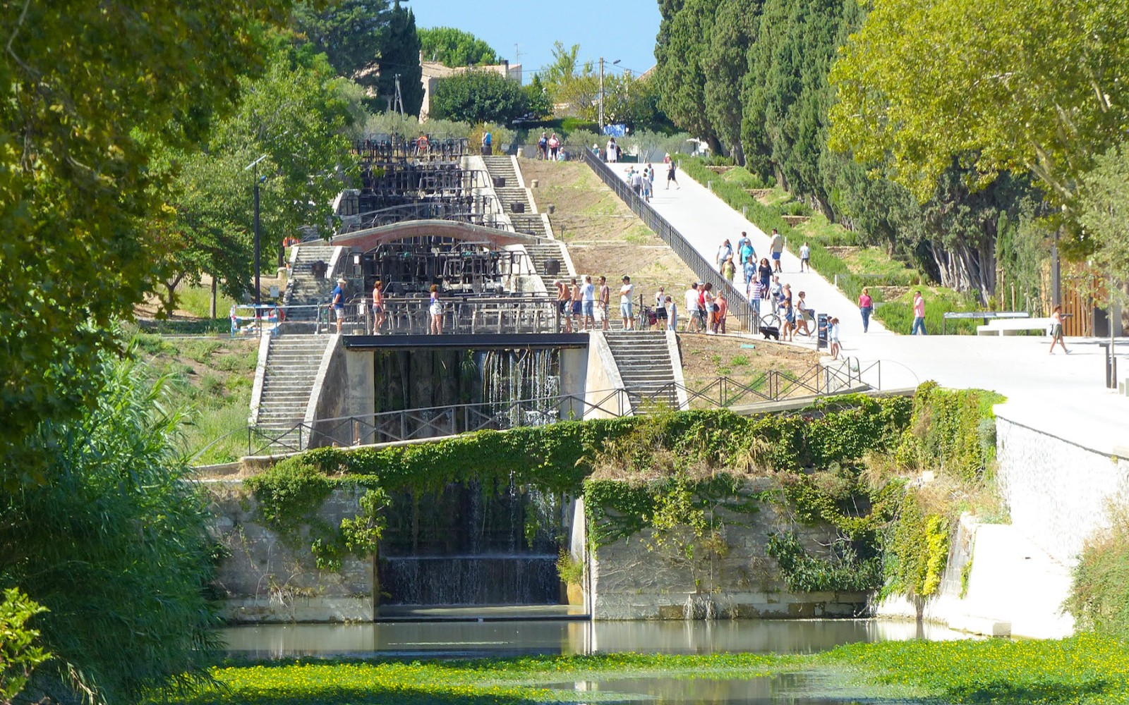 canal du midi holiday fun on the water francecomfort holiday parks