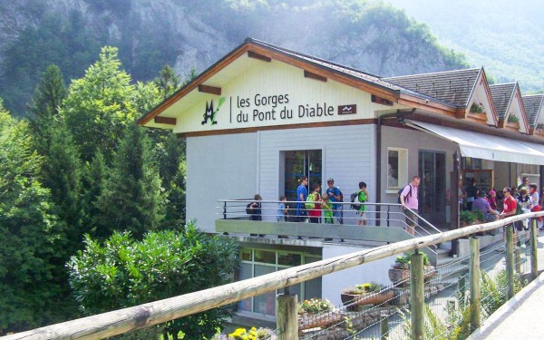 Gorges 3 pont diable chablais Frankrijk vallee aulps luxe appartement abondance portes du soleil.jpg