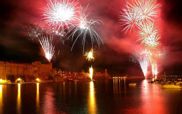 Cahors 9 vakantiepark Frankrijk luxe villa toerisme zwembad cultuur Pont Valentre rondvaart.jpg