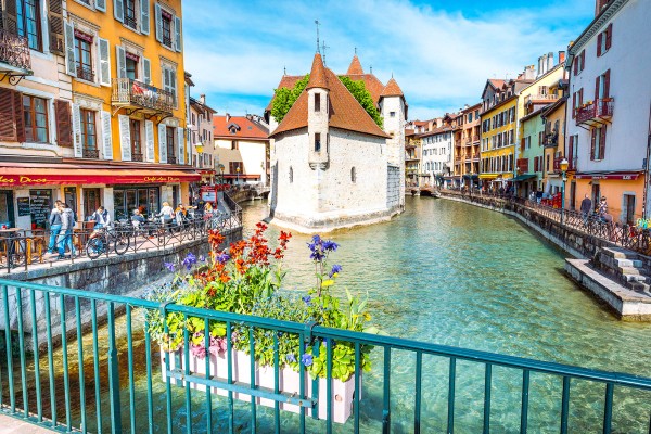 Annecy 13 Frankrijk  vakantie haute savoie meer toerisme bezienswaardigheden.jpg