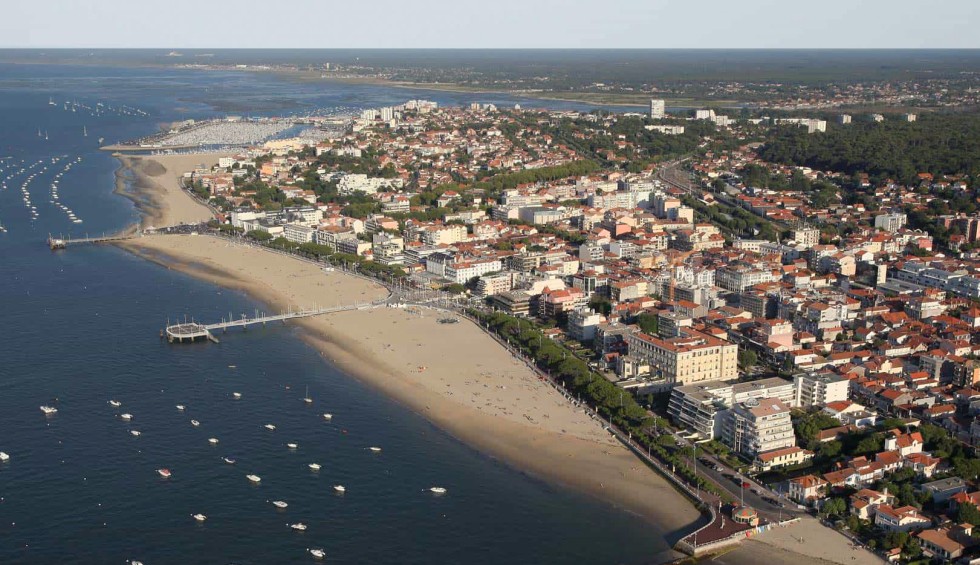 Arcachon 27 Frankrijk bassin Aquitaine kust strand vakantie luxe villa chateau de salles.jpg