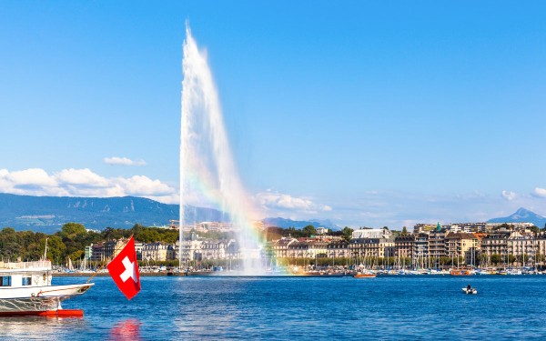 Meer van Geneve 1 lac leman vakantie Frankrijk portes du soleil luxe villa appartement.jpg