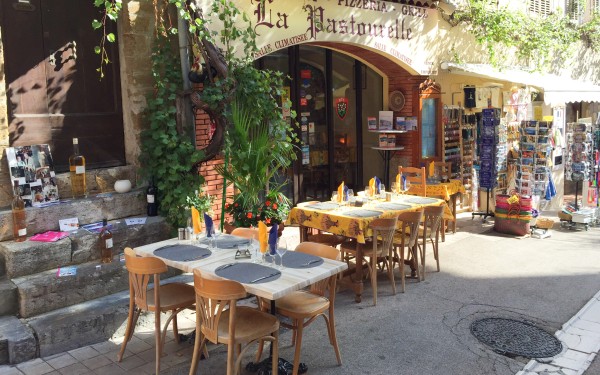 Bormes les mimosas 24 Frankrijk Provence Var riviera toerisme vakantie luxe villa middellandse zee.j