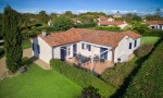 Vieille Vigne 4p 15 vakantiehuis Frankrijk Poitou Charentes forges aveneau terras luxe villapark zwe