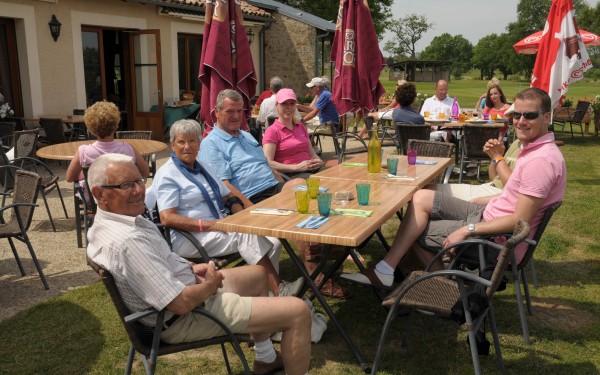 Golfresort Bourg Est 3 golf des forges bluegreen younan luxe villa privezwembad 27 holes.jpg