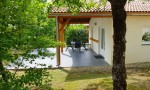 Bungalow 13 Village des Cigales  Frankrijk Mauroux  vakantiepark villa Dordogne zwembad.jpg