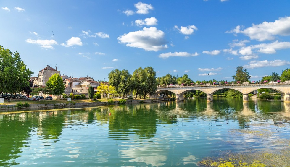 Cognac 4 Frankrijk vakantie comfort Charente likeur wijn luxe villa tour champagne.jpg