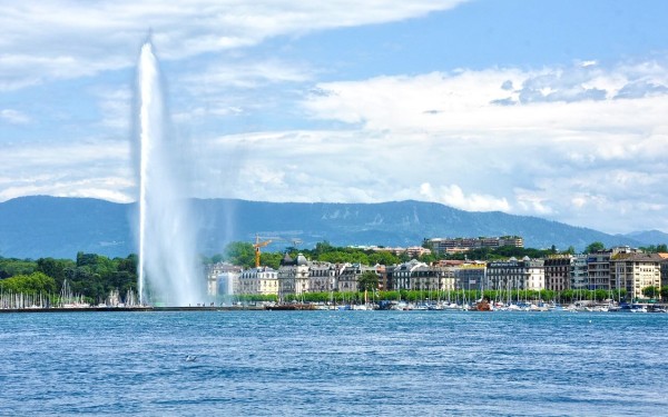 Meer van Geneve 15 lac leman vakantie Frankrijk portes du soleil luxe villa appartement.jpg