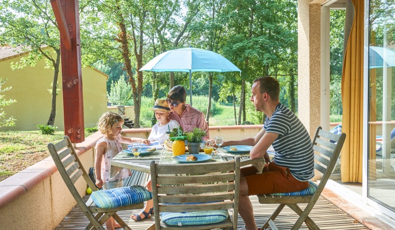 Espinet P15 vakantiepark kinderen Quillan  Languedoc Frankrijk vakantiehuis bergen zee animatie.jpg