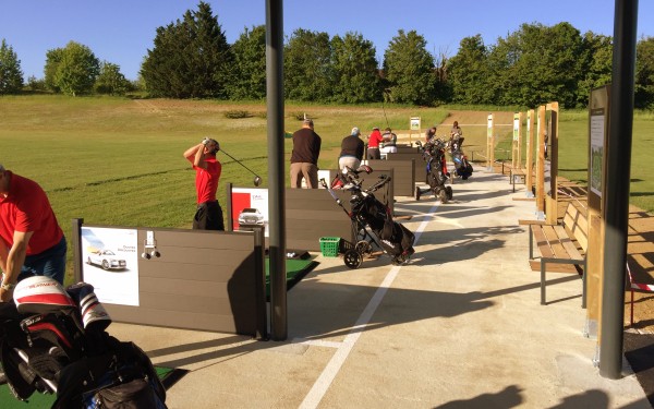 Golf 3 Oustal del Carlat golf vakantiepark resort bij Toulouse par hole 18 27 luxe villa fairway fra