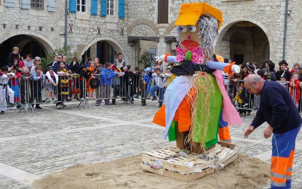 Lauzerte 20 Frankrijk vakantie luxe villa Lot Garonne Dordogne toerisme.jpg