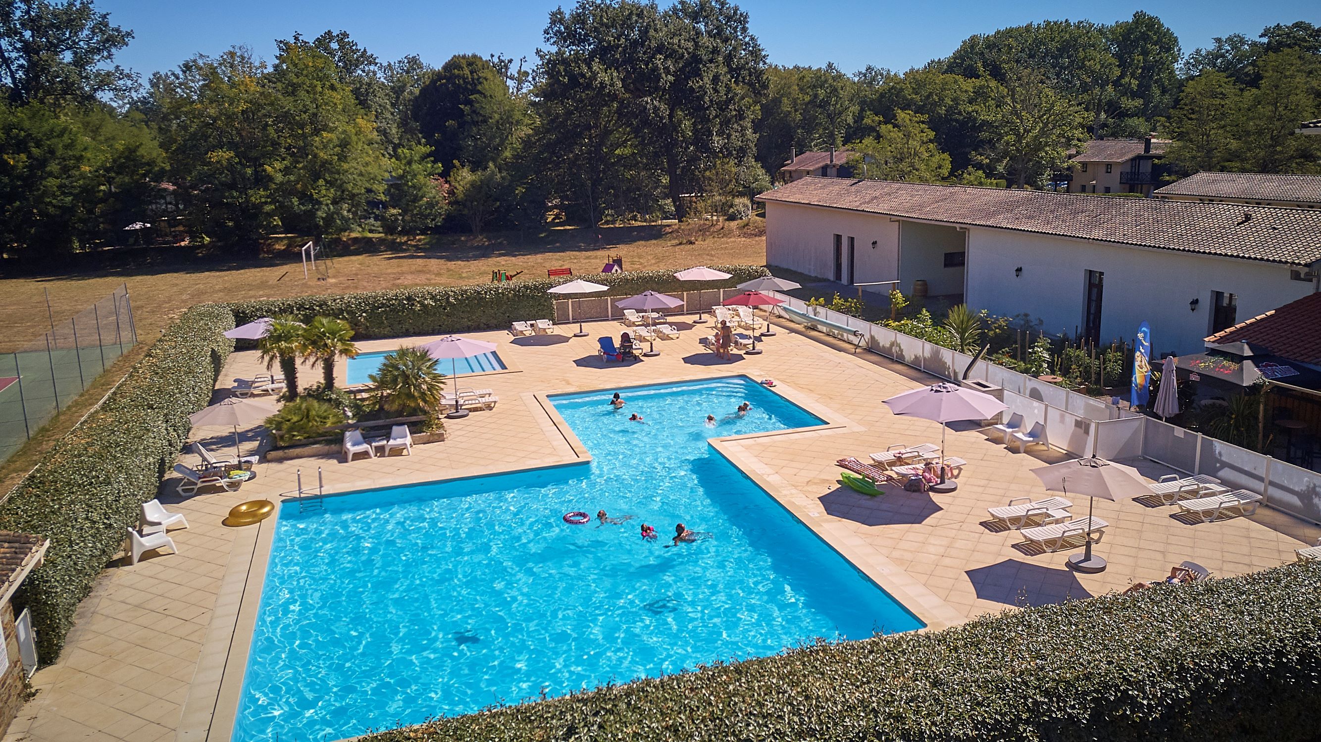 Holiday Resort Chateau De Salles Gironde Frankrijk Francecomfort Holiday Parks