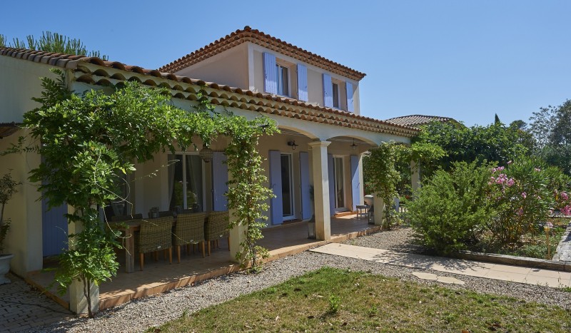 ZZ1 Vallee de la Sainte Baume luxe resort golf vakantiepark senioren kinderen Frankrijk Provence vil