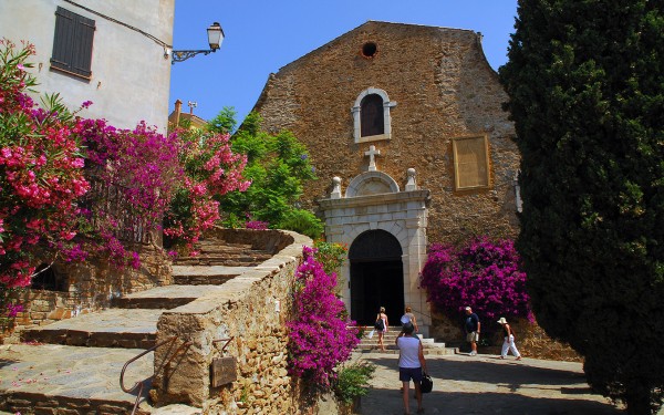 Bormes les mimosas 14 Frankrijk Provence Var riviera toerisme vakantie luxe villa middellandse zee.j