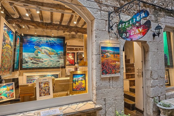 Saint Paul de Vence 7 Provence Cote Azur vakantie Frankrijk kunst Alpes luxe villa.jpg