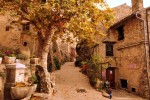 tour 3 Frankrijk vakantiepark tourtour Provence Var luxe villa kust bezichtigen animatie omgeving.jp