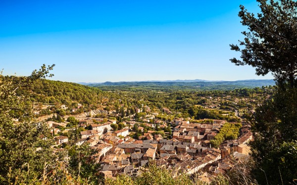 Cotignac 3 Provence verte Frankrijk Var villa vakantiehuis rots grotten.jpg